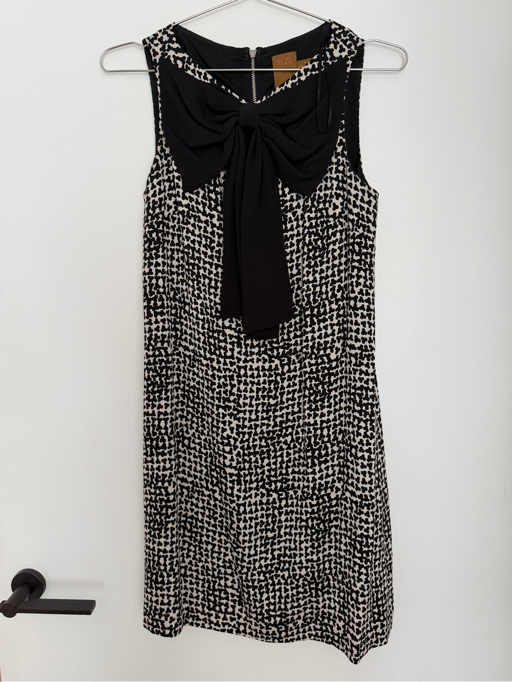 Ali Ro Black and White Bow-Front Shift Dress